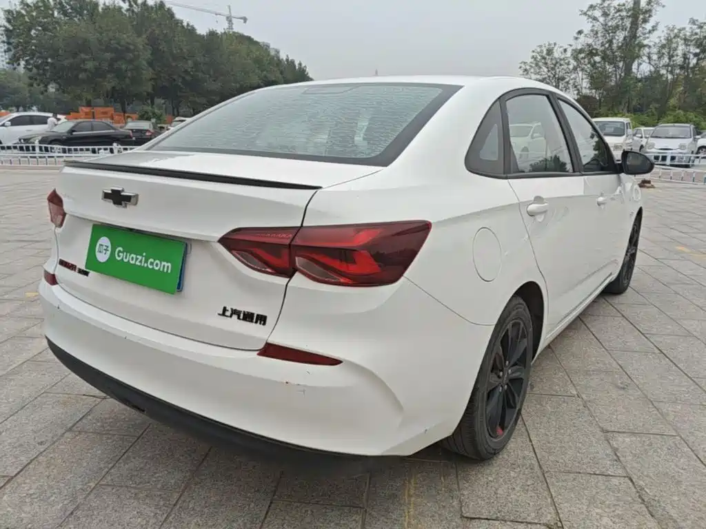 Chevrolet Monza — миниатюра 7
