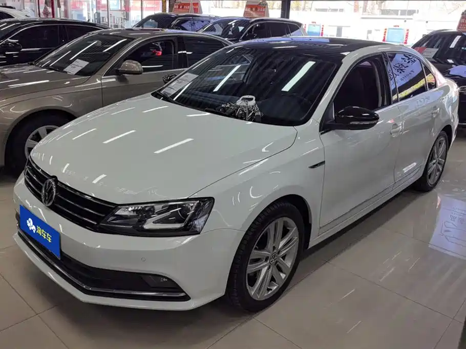 Volkswagen Sagitar 2018
