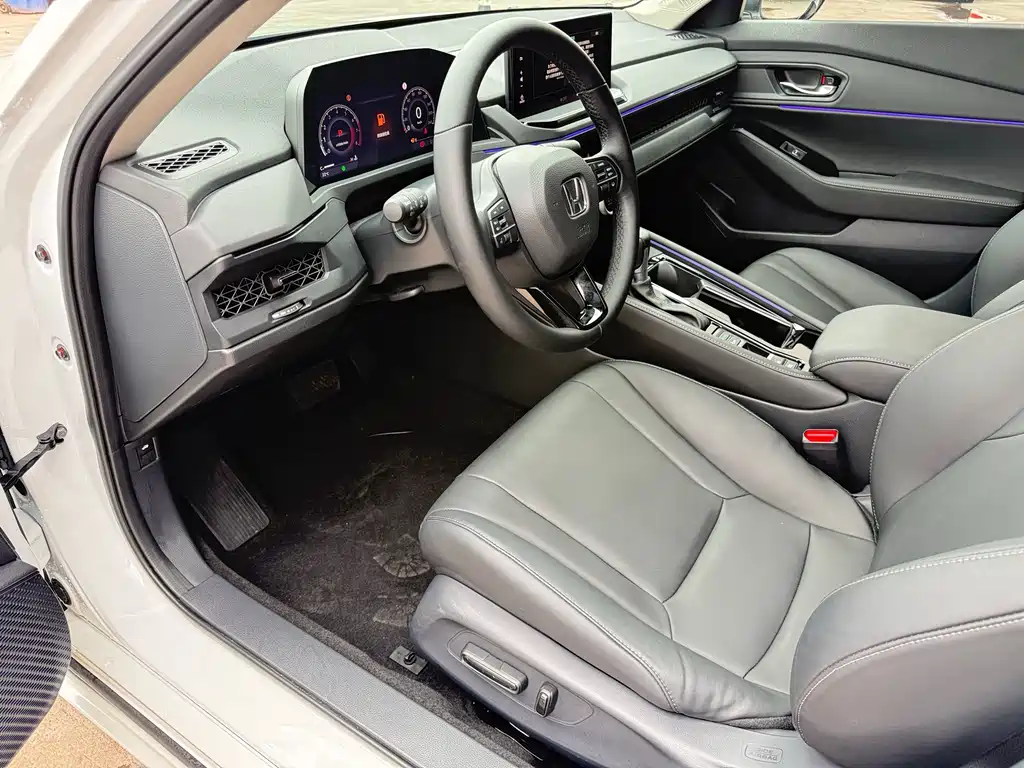 Honda Accord 2025 Sport 260TURBO Luxury