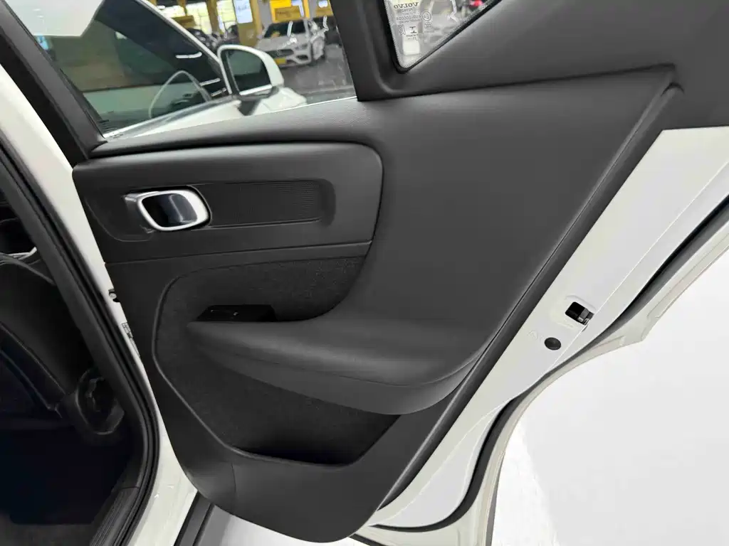 Volvo XC40 2022 T4 Luxury