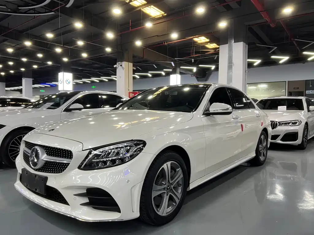 Mercedes-Benz C-Class 2020