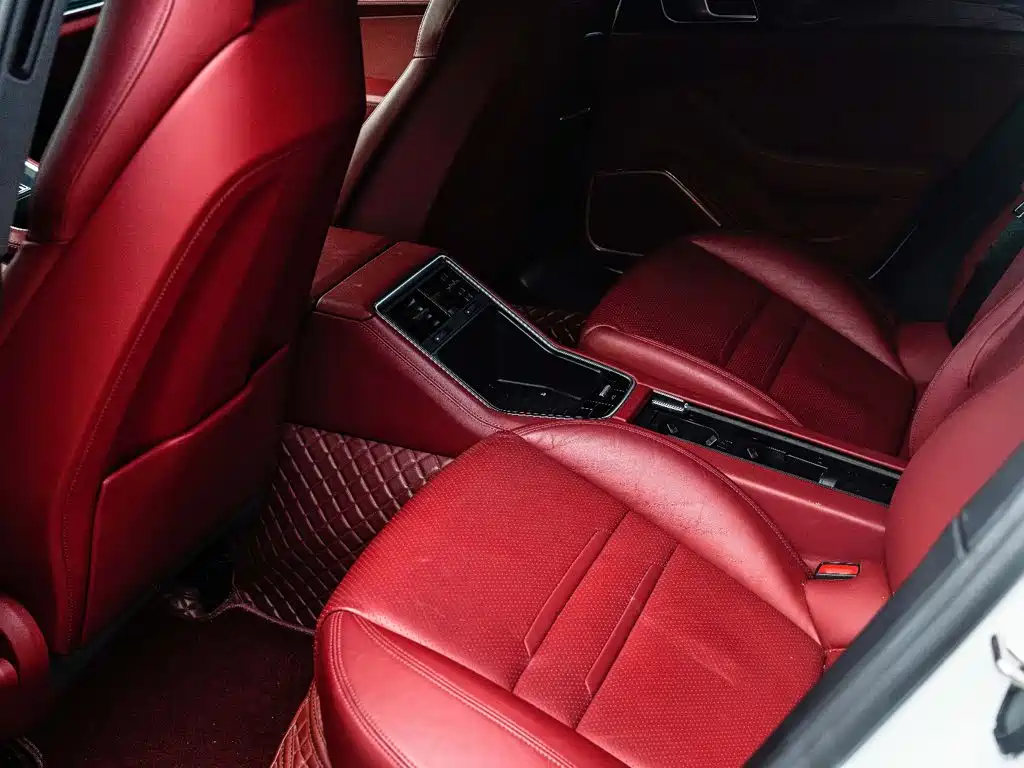 Porsche Panamera — миниатюра 12