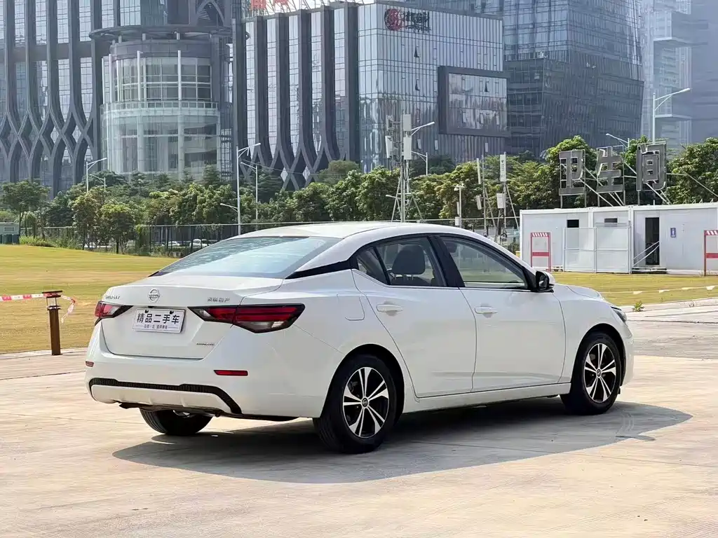 Nissan Sylphy — миниатюра 5