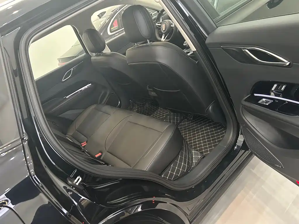 Hongqi HONGQI HS3 PHEV