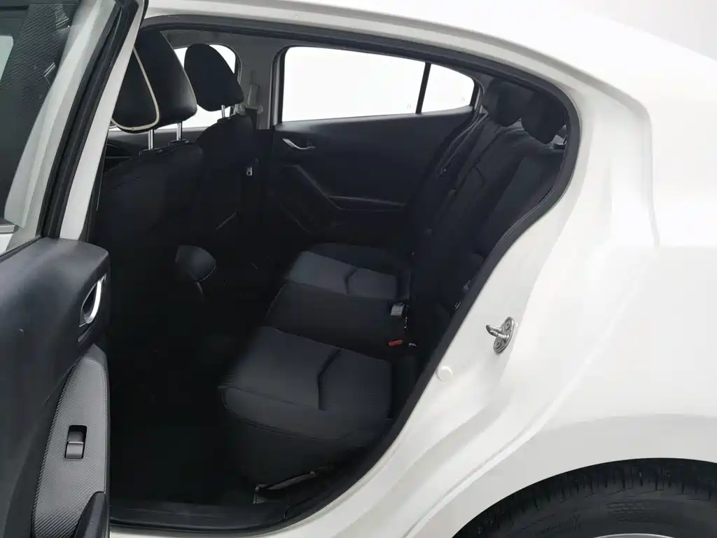 Mazda 3 Axela — миниатюра 15