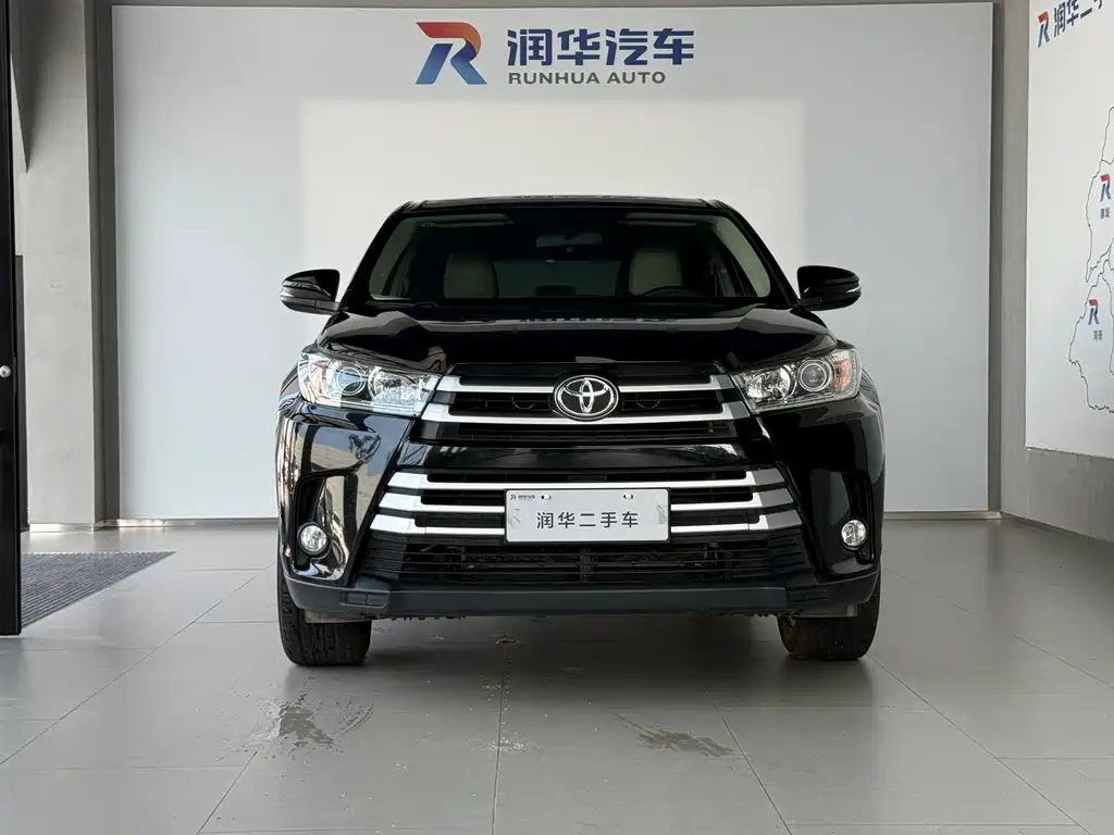 Toyota Highlander 2021 2.0T Elite 7 мест