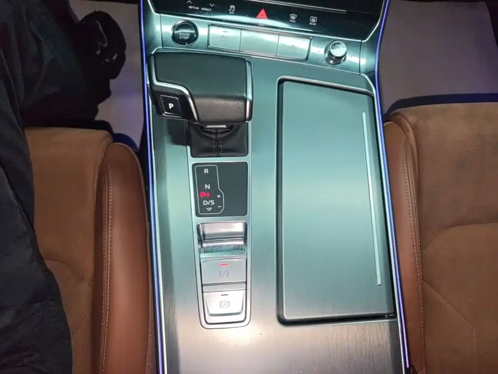 Audi A7L — миниатюра 14