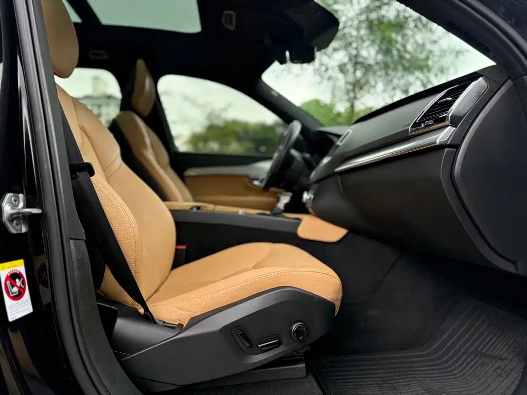 Volvo XC90 — миниатюра 16