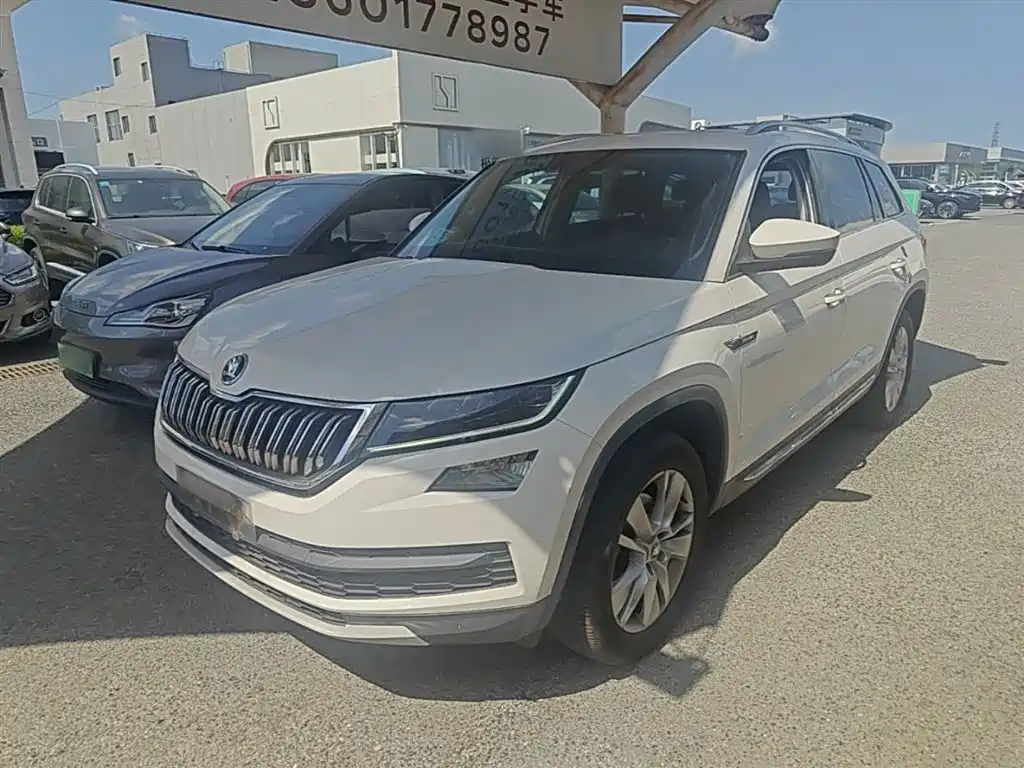 Skoda Kodiaq 2017 TSI330 7 мест Luxury