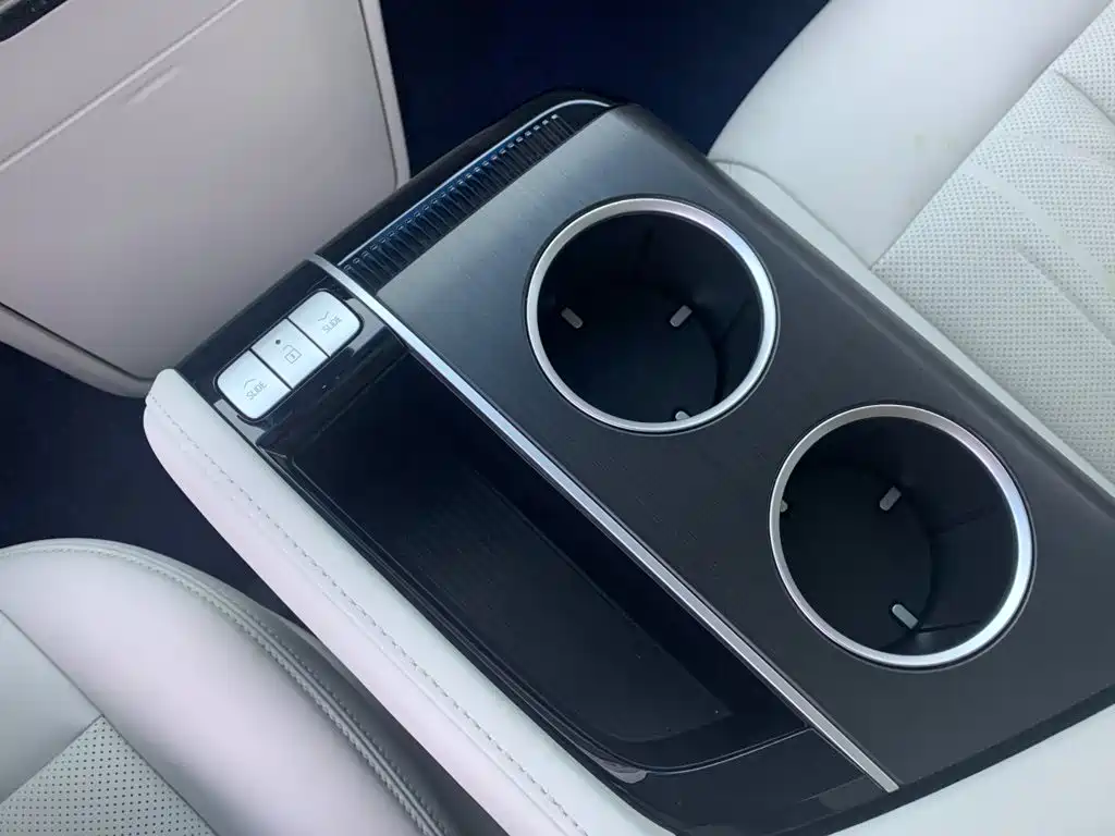 Buick GL8 Hybrid — миниатюра 22