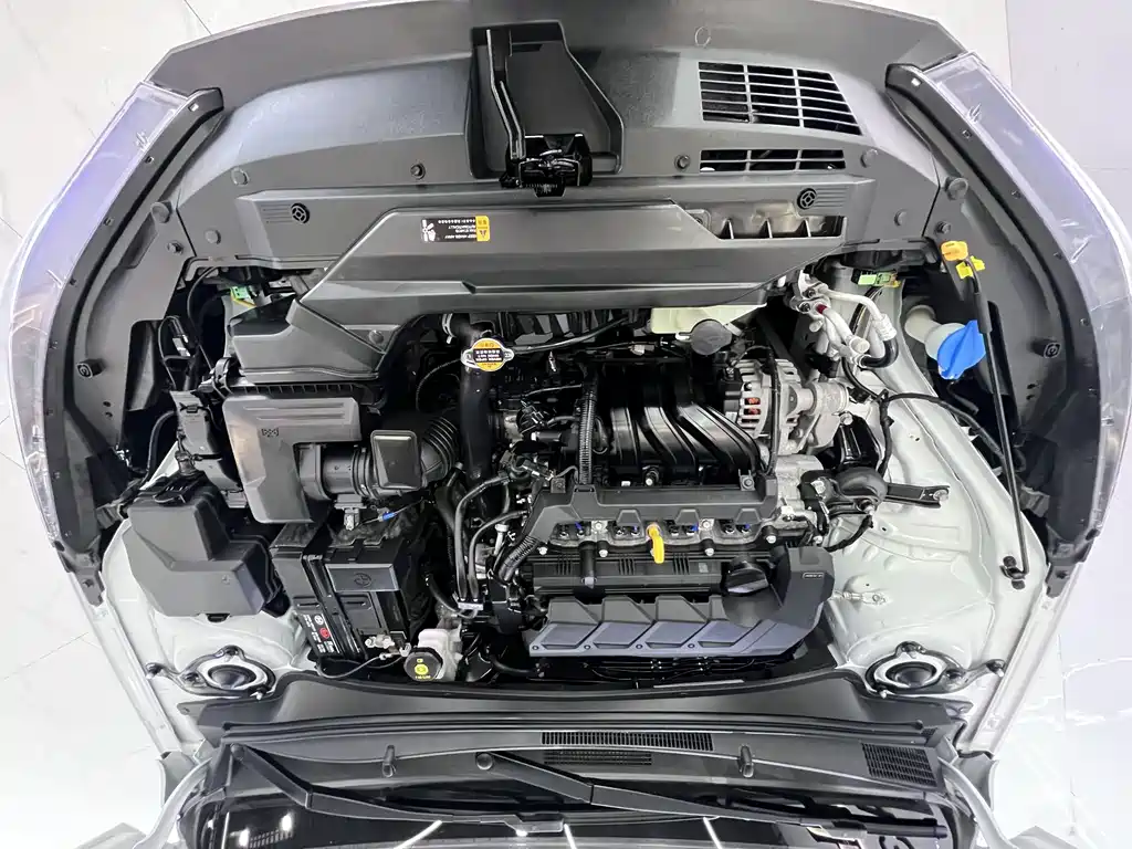 Hyundai Elantra — миниатюра 20