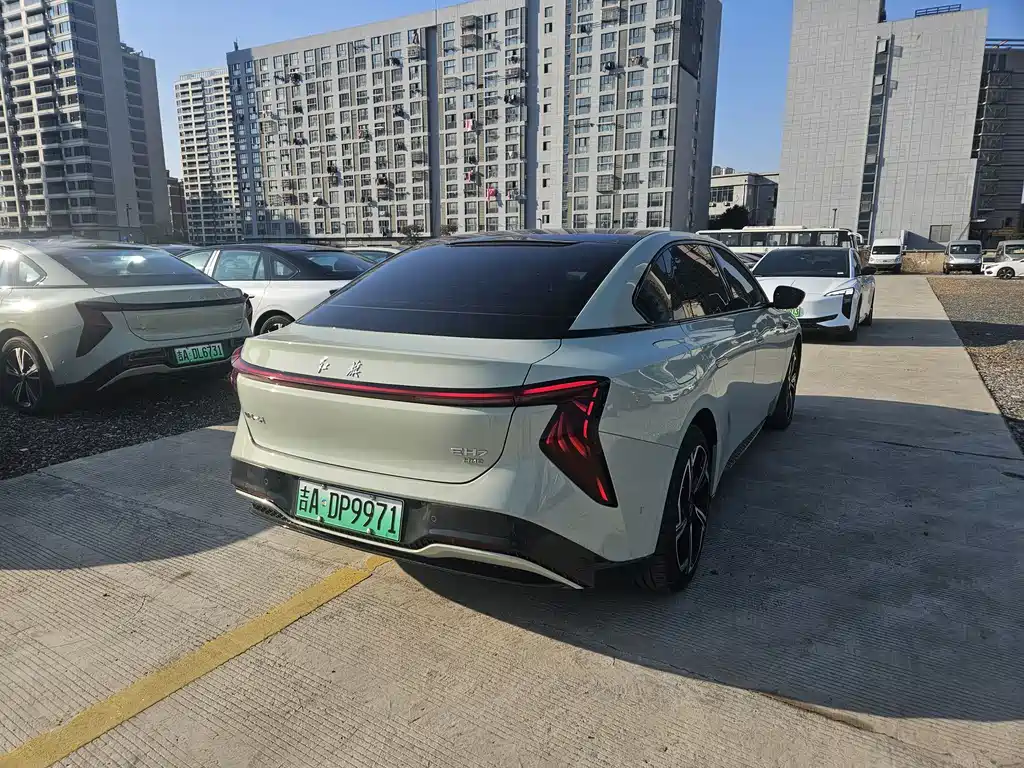 Hongqi EH7 2024 760 Pro+