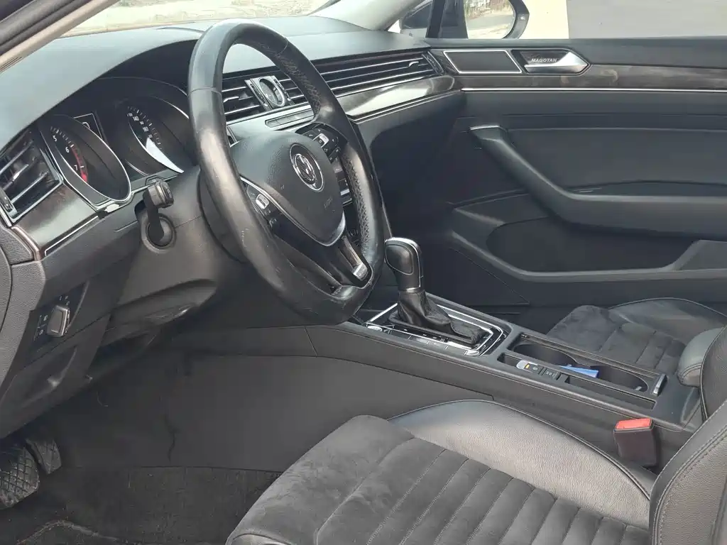 Volkswagen Magotan — миниатюра 4
