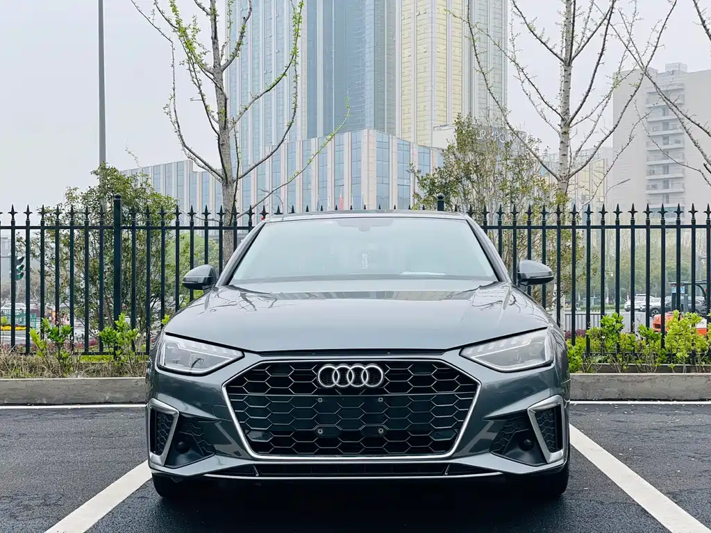 Audi A4L 2020 40 TFSI Luxury