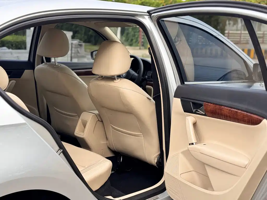 Volkswagen Lavida — миниатюра 14
