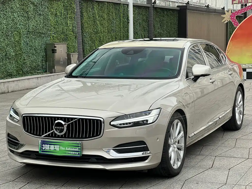 Volvo S90 PHEV 2019
