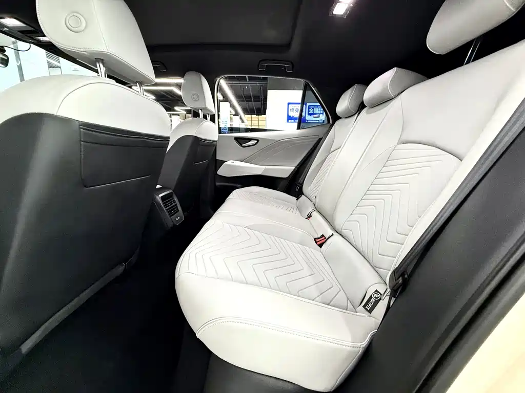 Volkswagen ID.3 — миниатюра 8