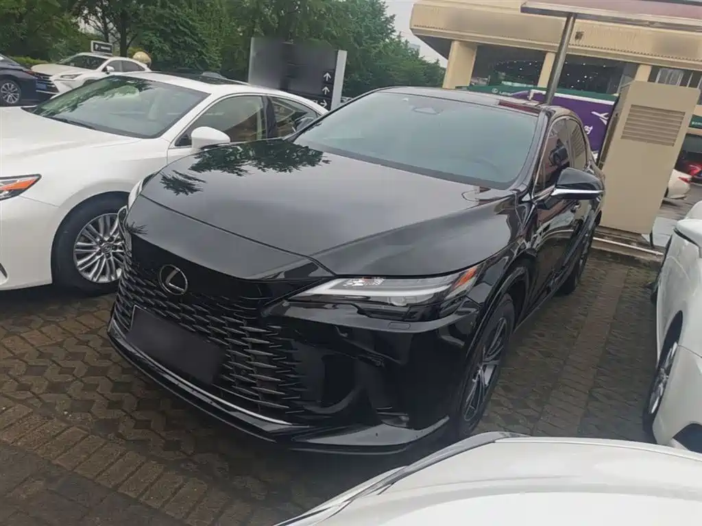 Lexus RX 2024