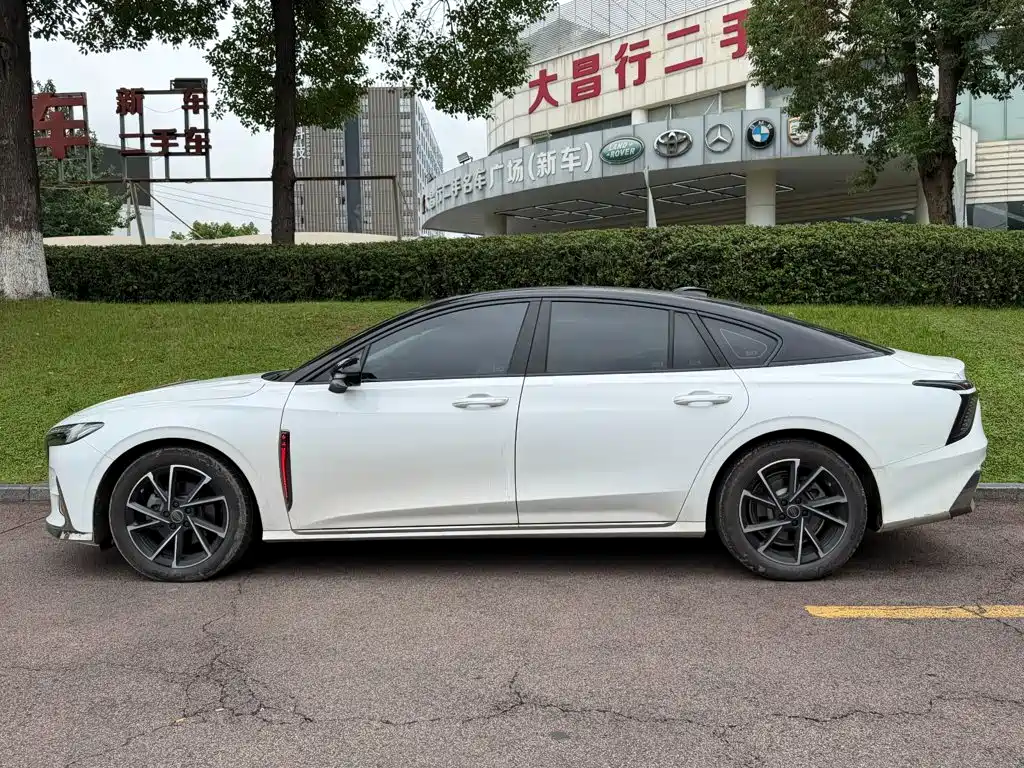 Hongqi Hongqi H6 — миниатюра 3