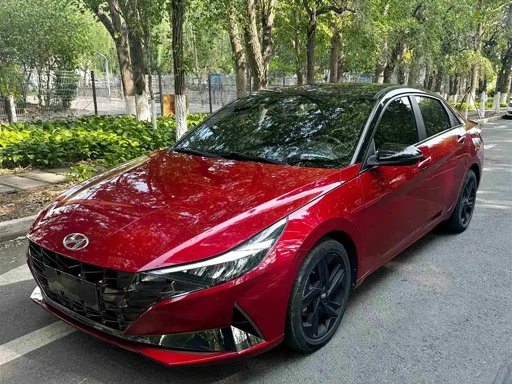 Hyundai Elantra 2022