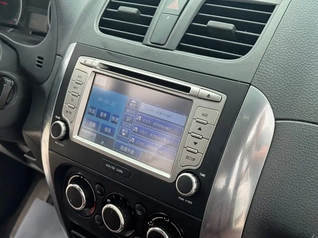 Suzuki SX4 — миниатюра 22