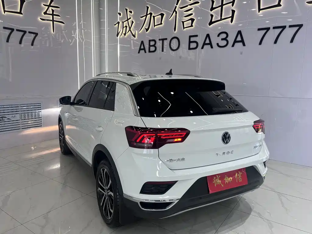 Volkswagen T-Roc 2022 280TSI DSG PLUS