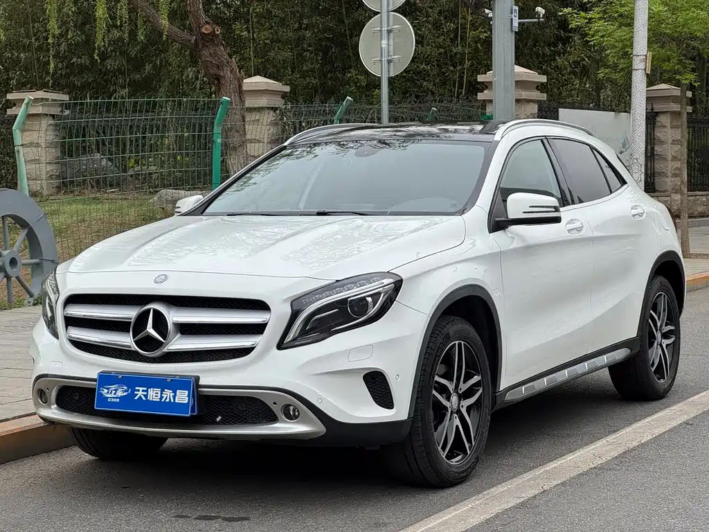 Mercedes-Benz GLA 2016