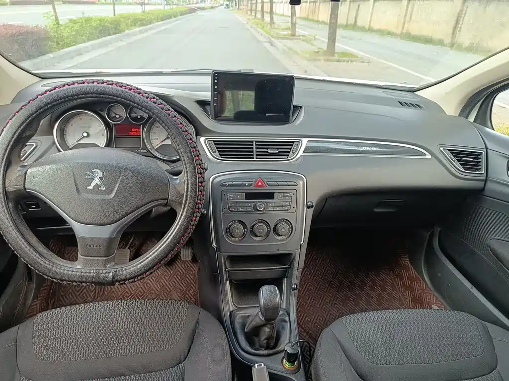 Peugeot 308 1.6L Manual Fashion Edition, фото 8