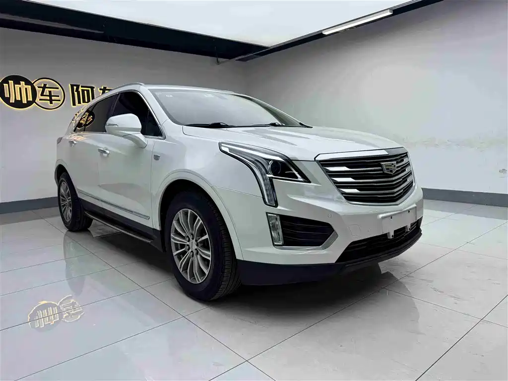 CADILLAC XT5