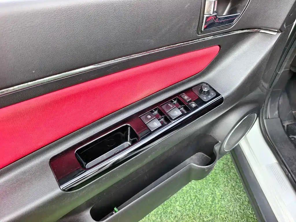 BAIC New Energy EX — миниатюра 5