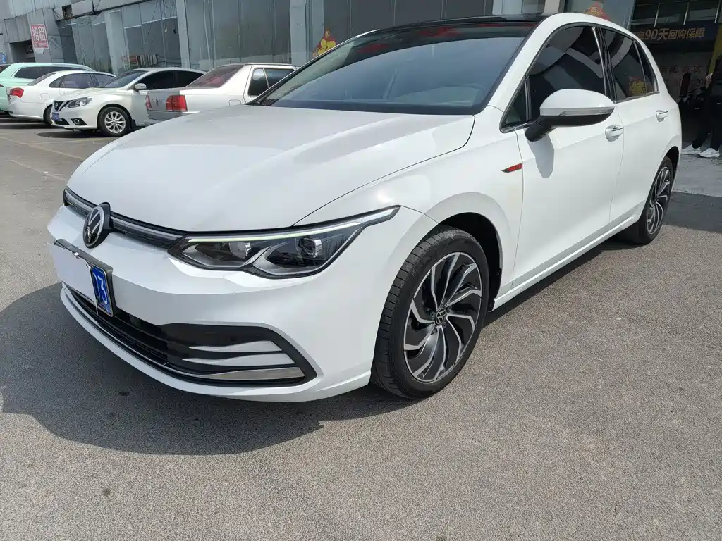 Volkswagen Golf 2023