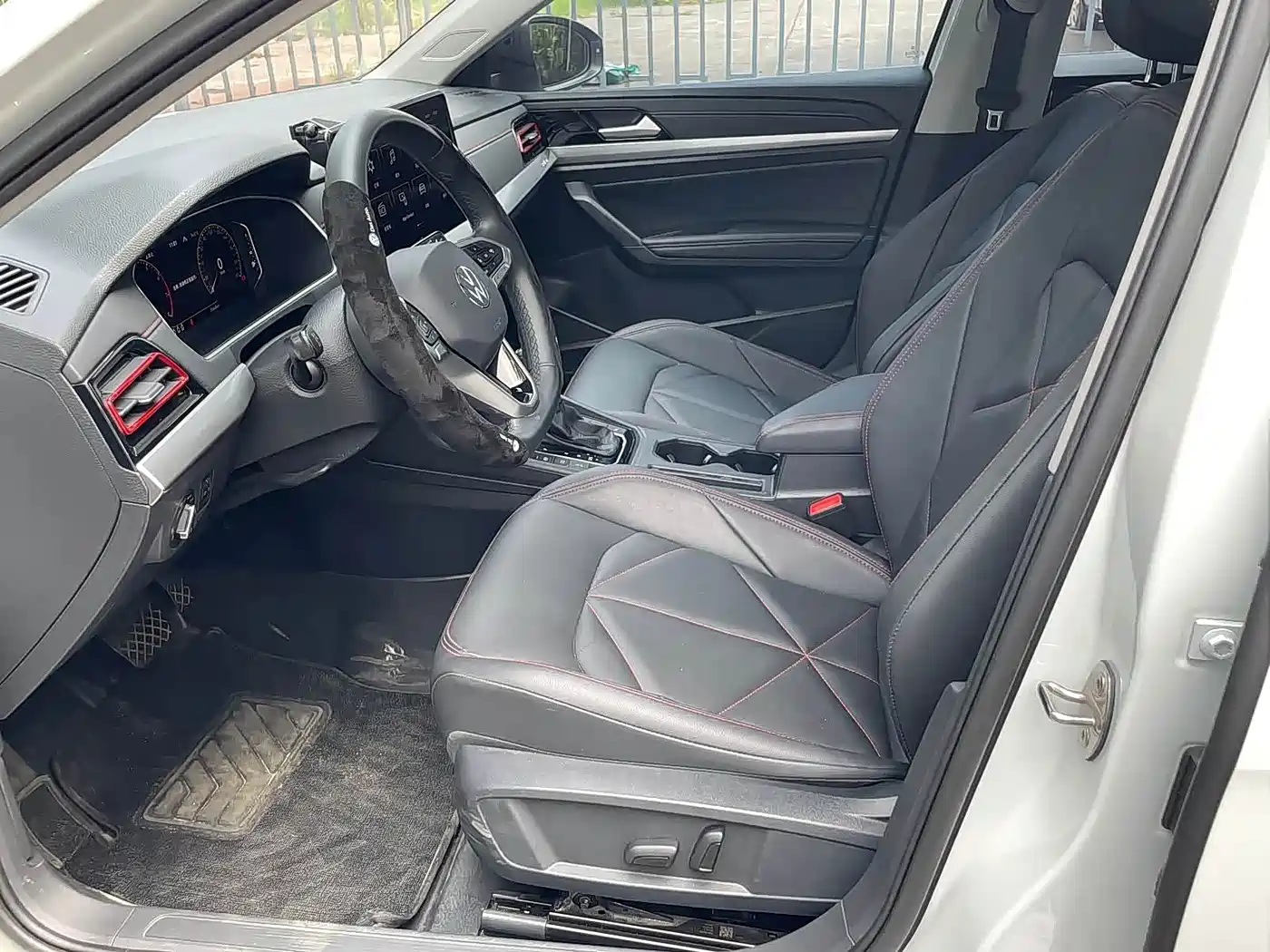 Volkswagen Lavida id 4653789 из Китая 8