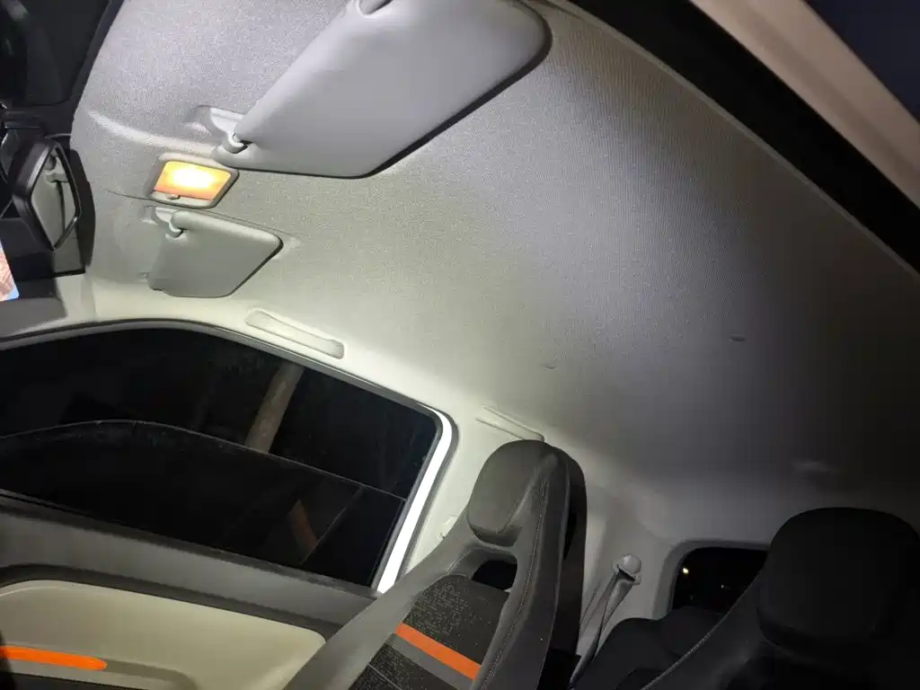 Wuling MINIEV — миниатюра 19