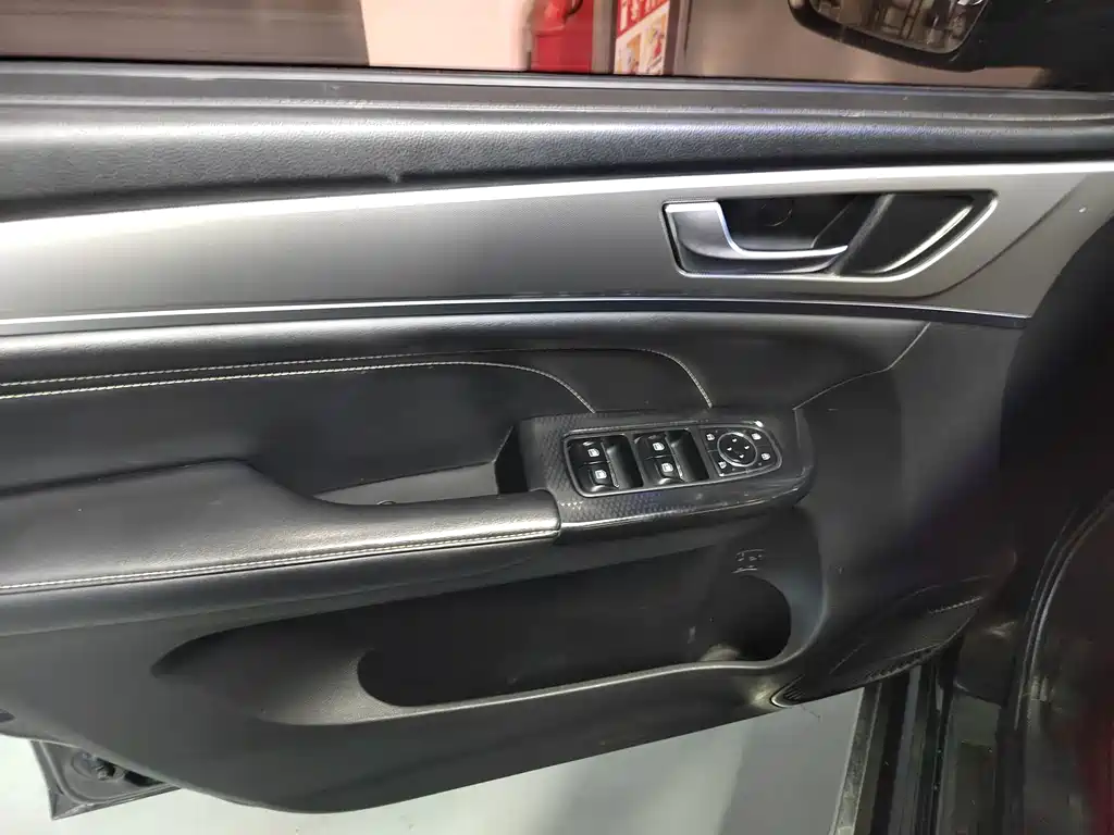 Haval M6 — миниатюра 4
