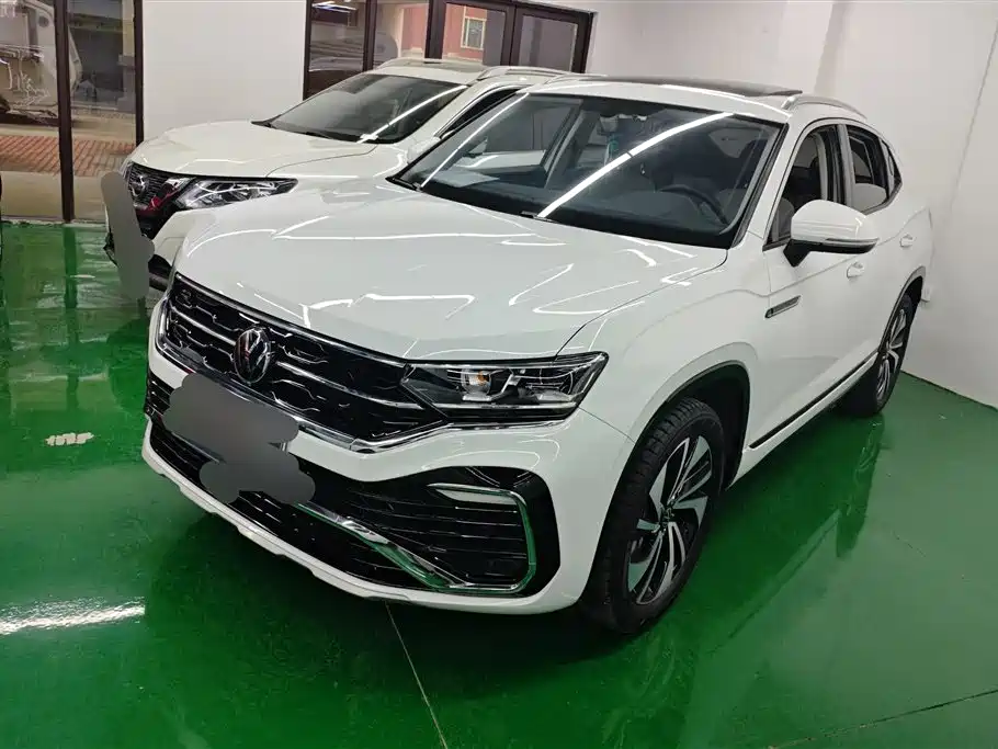 Volkswagen X 2022