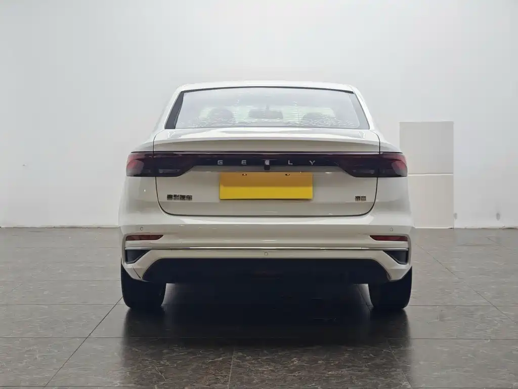 Geely Emgrand — миниатюра 6