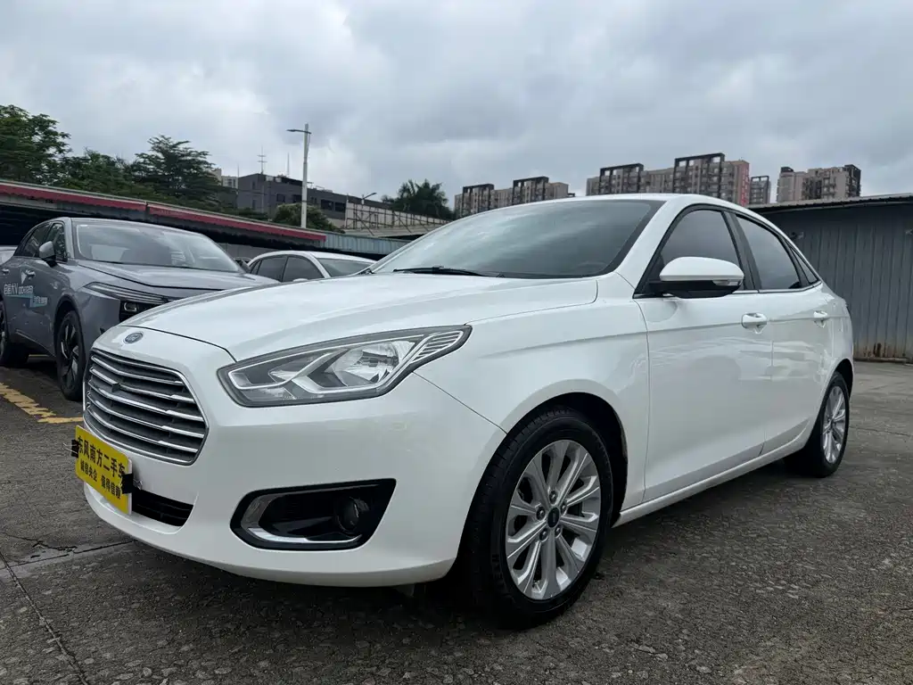 Ford Escort 2017