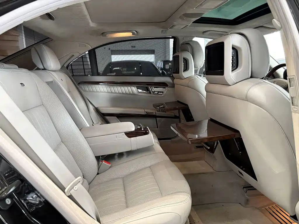 Mercedes-Benz S-Class — миниатюра 16