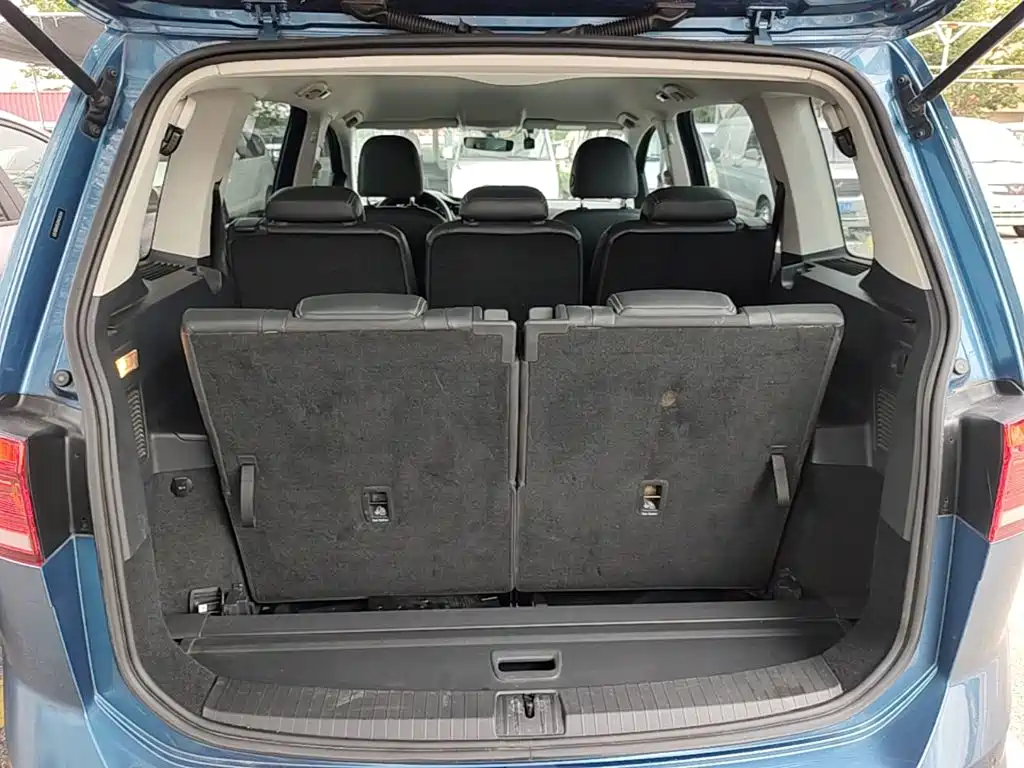 Volkswagen Touran — миниатюра 19