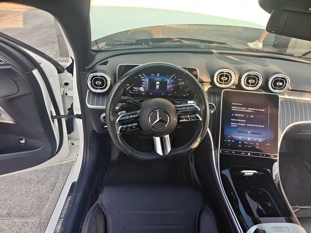 Mercedes-Benz C-Class — миниатюра 3