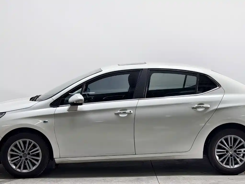 Citroen C4L — миниатюра 7