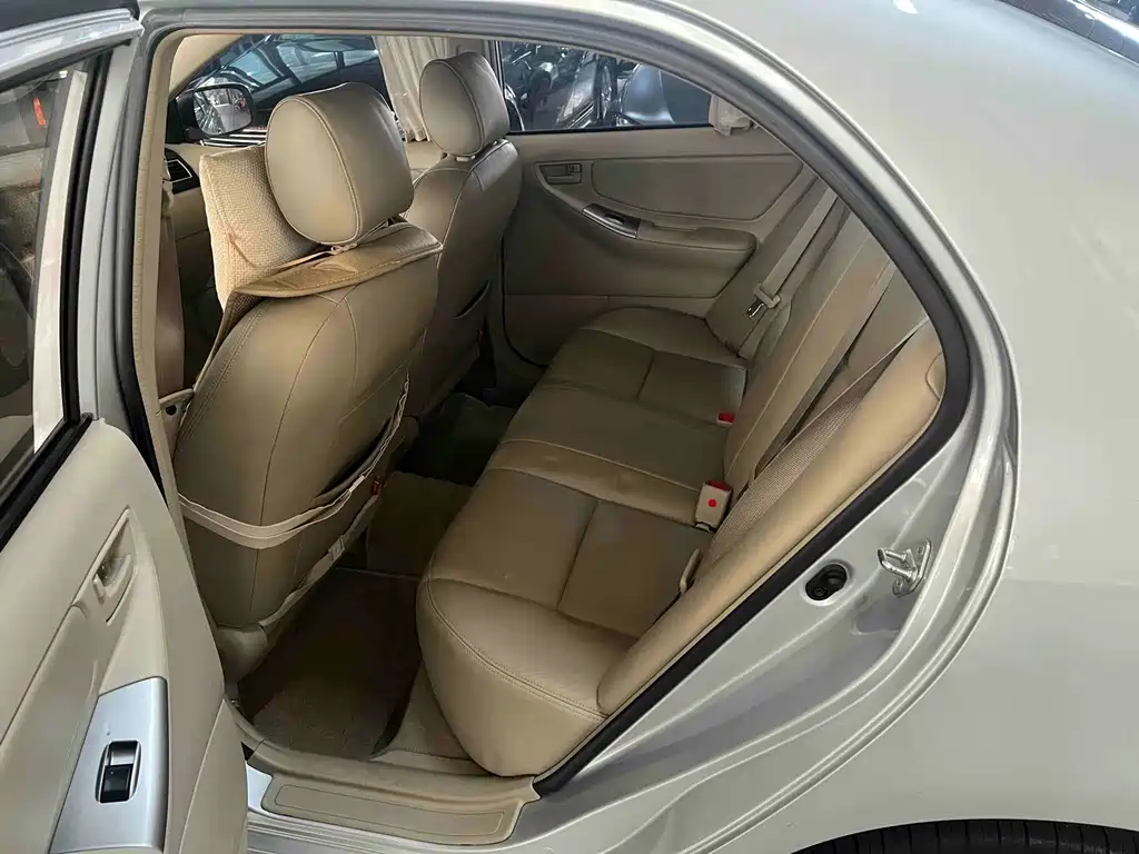 Toyota Corolla — миниатюра 5
