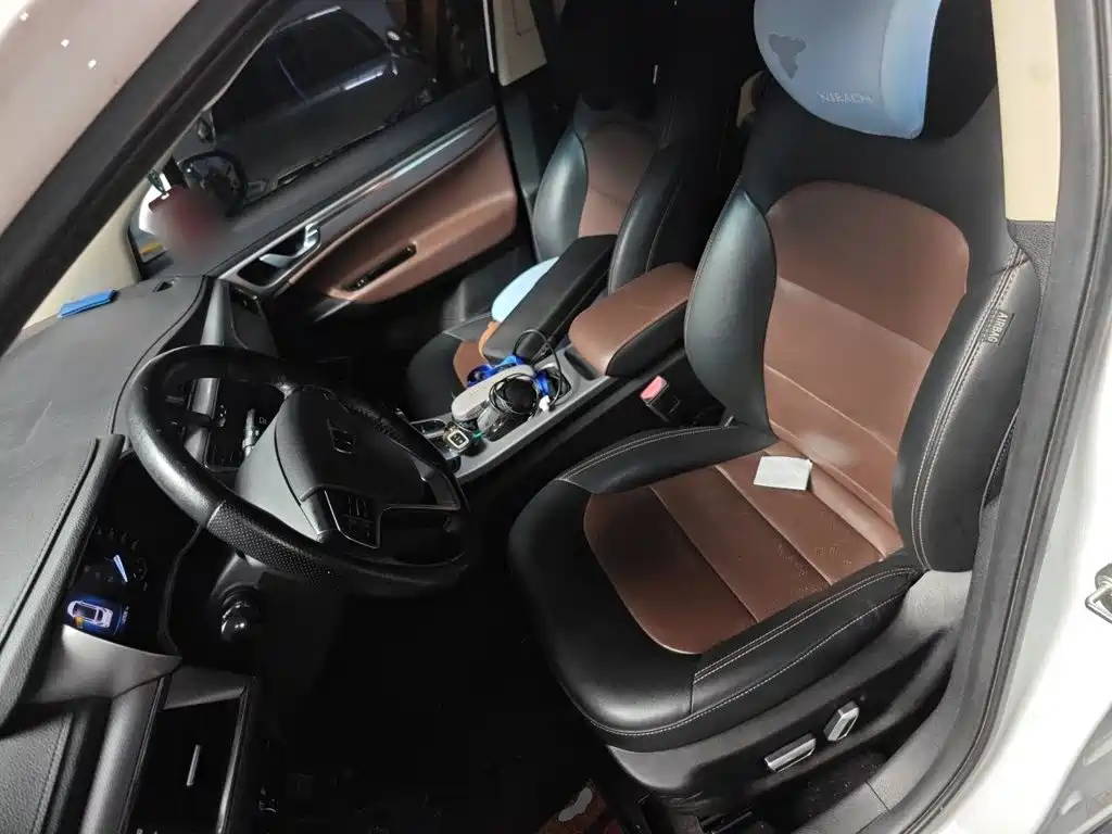 Geely Emgrand GS — миниатюра 8