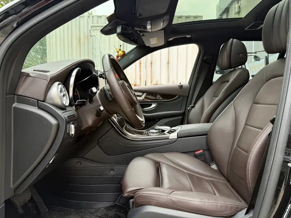 Mercedes-Benz GLC — миниатюра 9
