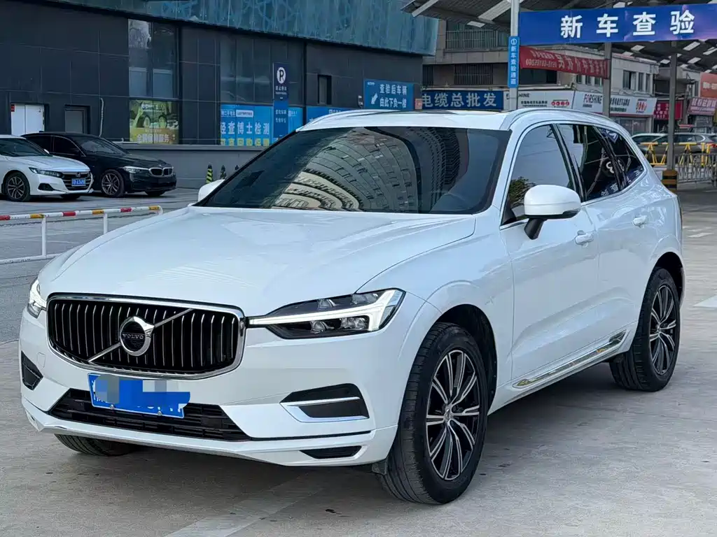 Volvo XC60 2021