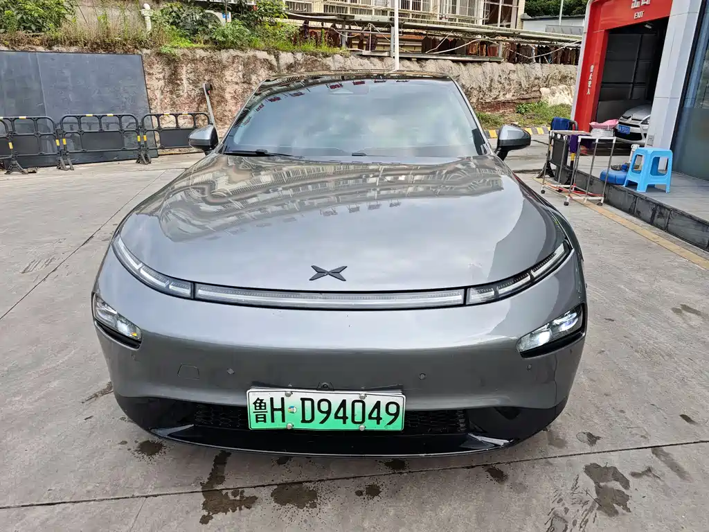 Xpeng P7 2020 670N