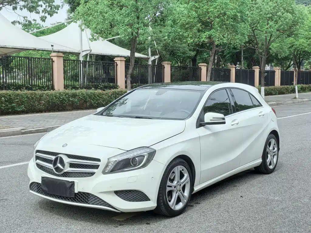 Mercedes-Benz A-Class (Import) 2015