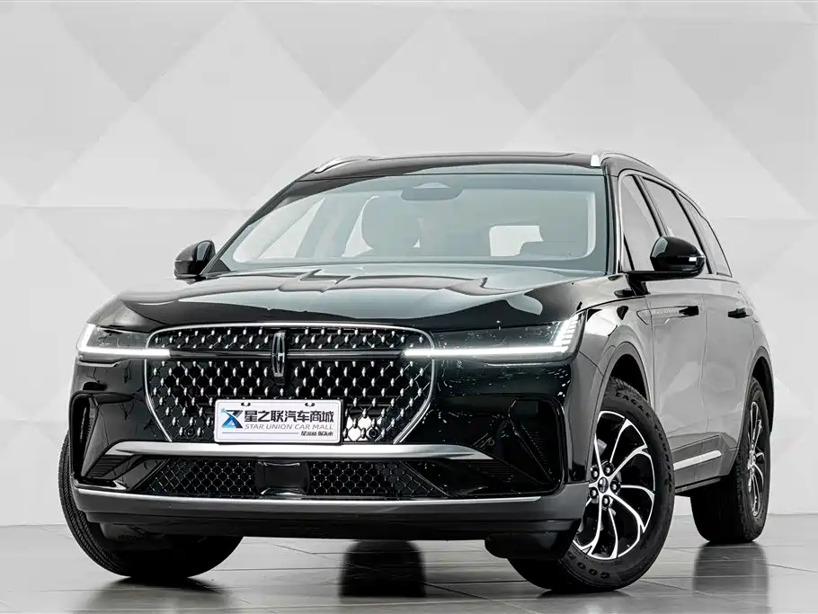 Lincoln Nautilus 2025 2.0T Premium