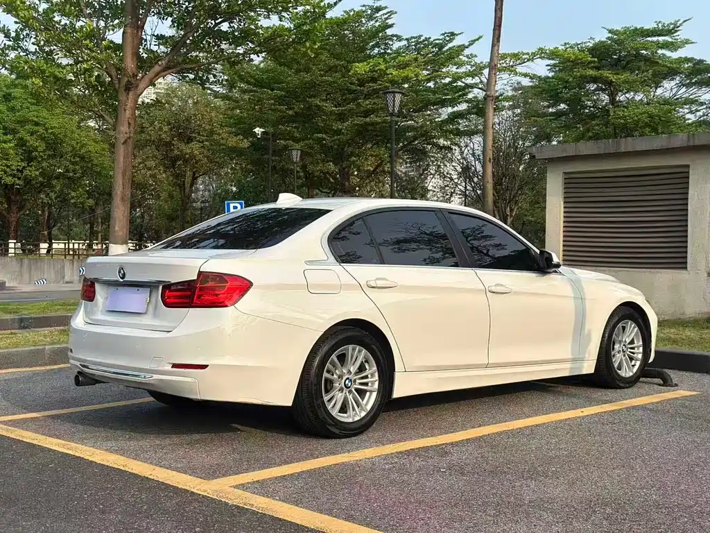 BMW 3 Series — миниатюра 9