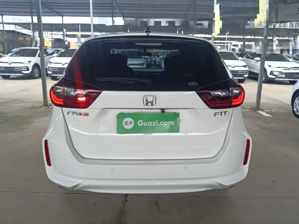 Honda Fit — миниатюра 6